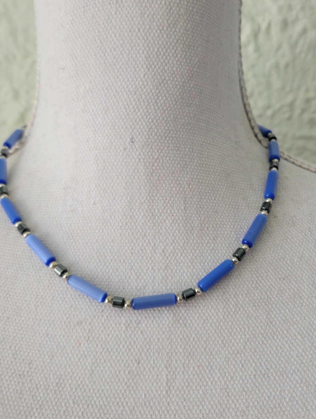 Vintage Necklace Choker Blue Cat's Eye Glass Beads Hematite Silver Tone 18"